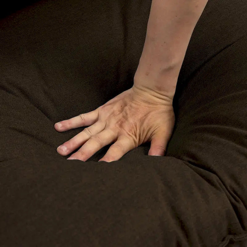 Fauteuil d'appoint à cadre métallique avec coussin et sac de rangement