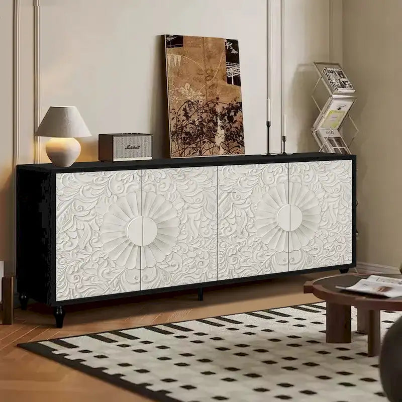 Meuble de rangement avec porte à motif symétrique sculpté