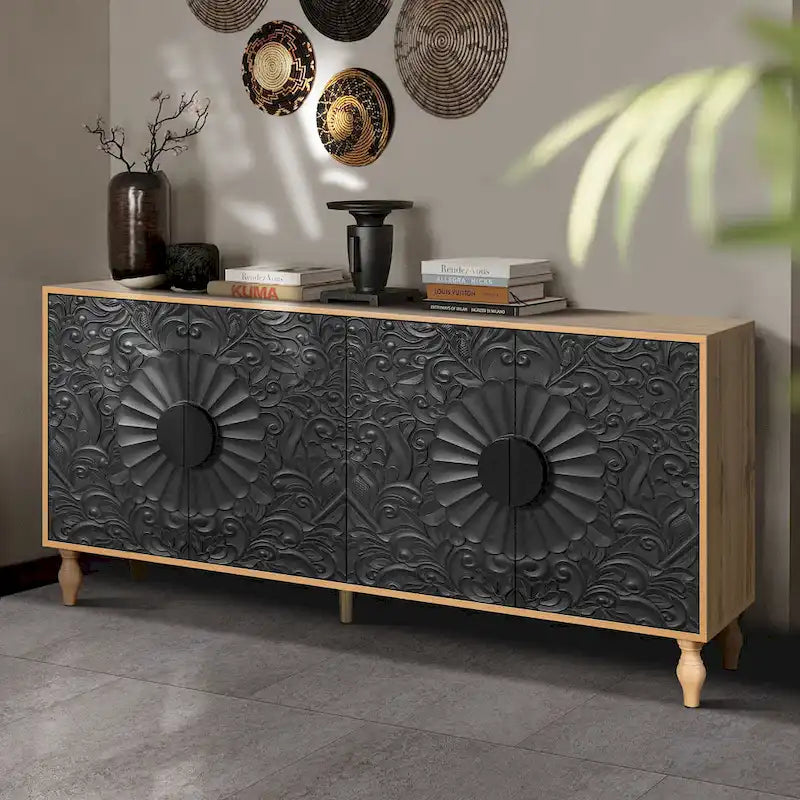 Meuble de rangement avec porte à motif symétrique sculpté